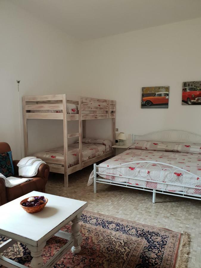 Camere "Le Margherite" Olbia Kültér fotó